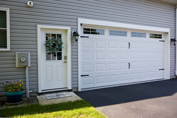 24/7 Emergency Garage Door Panel Replacement experts in Darke County County, OH